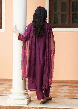 Amethyst Floral Applique Kurta Set by Vaayu available on Indiaspopup