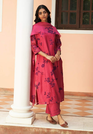 Rouge Floral Applique Kurta Set by Vaayu available on Indiaspopup