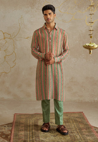 Jade Vine Kurta And Pants by Chhavvi Aggarwal Men available on Indiaspopup.com