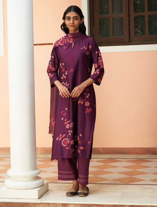 Amethyst floral embroidered kurta set