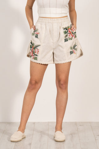 Zelda beige crop top and shorts