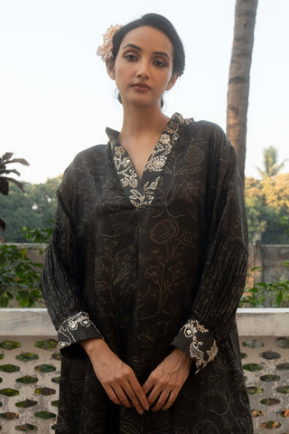 Black deer-printed kurta and pants