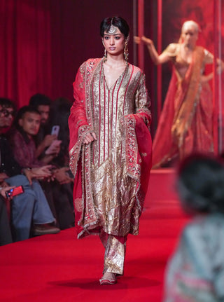 Suvarna red kurta set