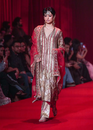 Suvarna red kurta set