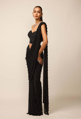 Black single drop sari set