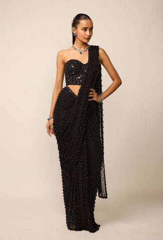 Black single drop sari set