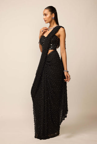 Black single drop sari set