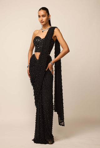 Black single drop sari set