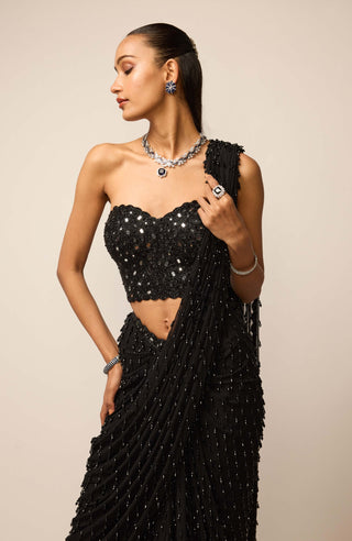Black single drop sari set