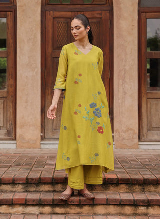 Citrine applique bloom tunic and pants