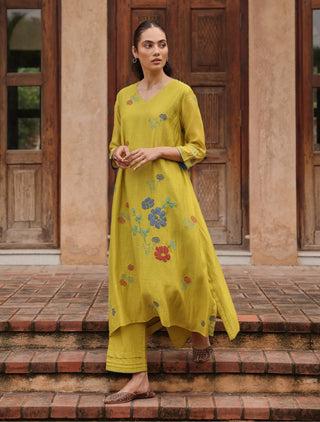 Citrine applique bloom tunic and pants