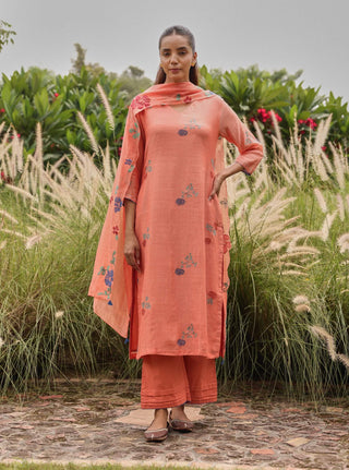 Magnolia thread embroidered kurta set