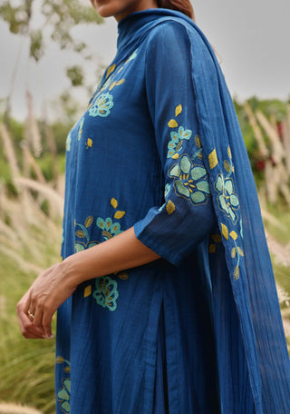Indigo applique bloom kurta set