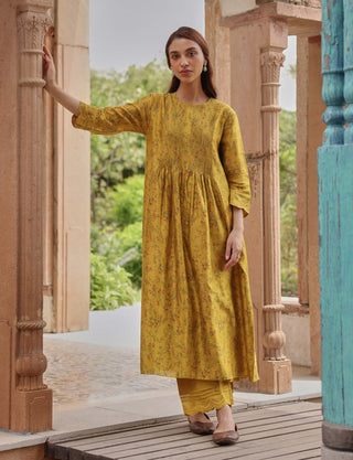 Tuscany pintuck tunic and pants