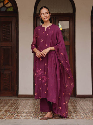 Amethyst bloom embroidered kurta set