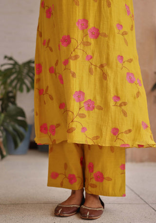 Canary bloom embroidered tunic and pants