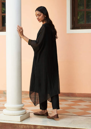 Coral Applique Tunic And Pants by Vaayu available on Indiaspopup