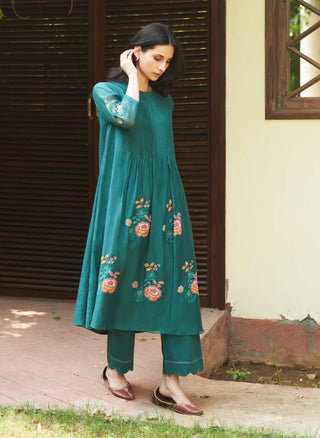 Emerald Floral Tunic And Pants by Vaayu available on Indiaspopup