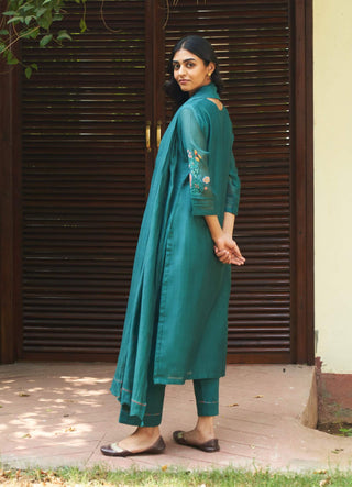 Emerald Floral Embroidered Kurta Set by Vaayu available on Indiaspopup