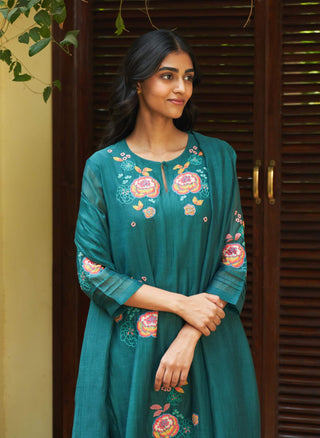 Emerald Floral Embroidered Kurta Set by Vaayu available on Indiaspopup