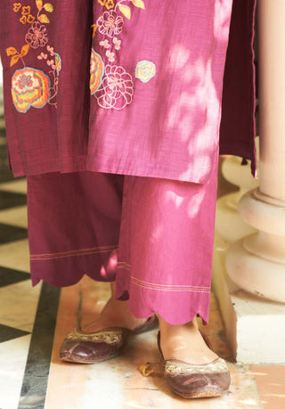 Amethyst Embroidered Kurta Set by Vaayu available on Indiaspopup