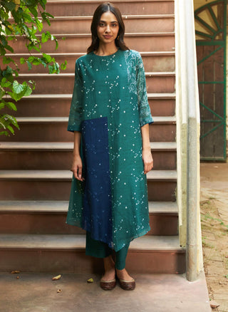 Emerald Printed Tunic And Pants by Vaayu available on Indiaspopup