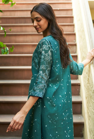 Emerald Printed Tunic And Pants by Vaayu available on Indiaspopup