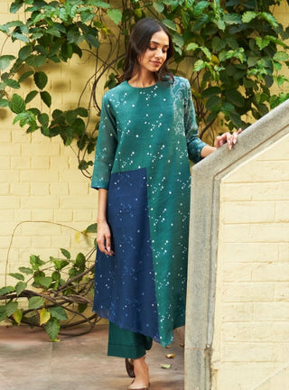 Emerald Printed Tunic And Pants by Vaayu available on Indiaspopup