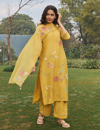 Daffodil floral applique kurta set