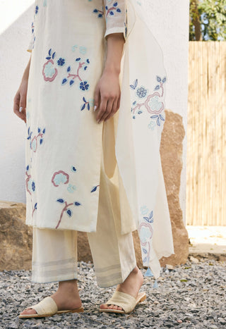 Pearl applique breezy kurta set