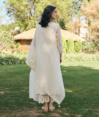 Ecru embroidered cotton kurta set