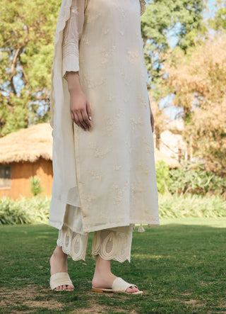 Ecru embroidered cotton kurta set