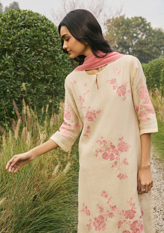 Ecru floral applique kurta set