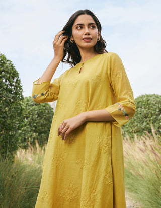 Daffodil embroidered tunic and pants