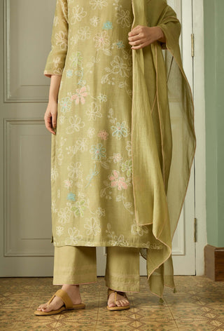 Meadow thread embroidered kurta set