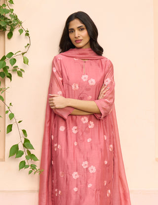 Hibiscus embroidered kurta set