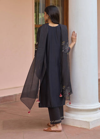 Noir applique kurta set