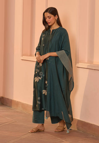 Jade embroidered kurta set