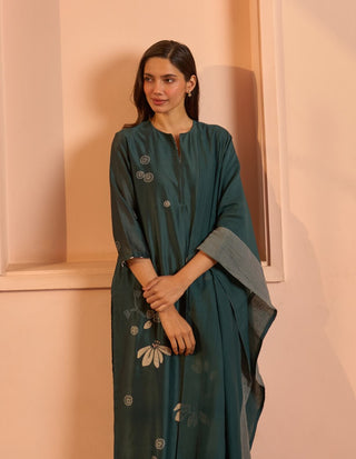 Jade embroidered kurta set