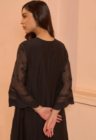 Noir thread embroidered tunic and pants