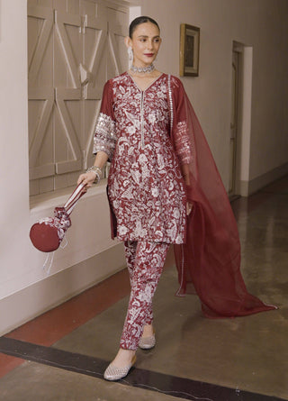 Vallari Maroon Embroidered Kurta Set by Saksham & Neharicka available on Indiaspopup