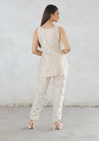 Rupo beige tunic and pants