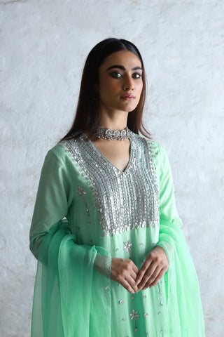 Urmi mint embroidered kurta set