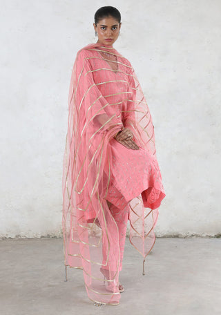 Golapi flamingo pink embroidered kurta set