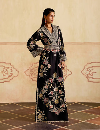 Black contrast embroidered dress kurta set