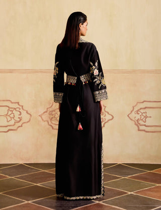 Black contrast embroidered dress kurta set