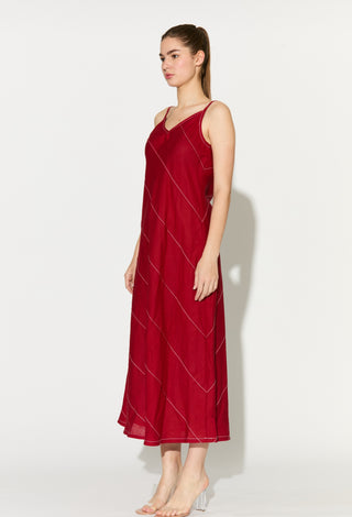 Red sleeveless long dress