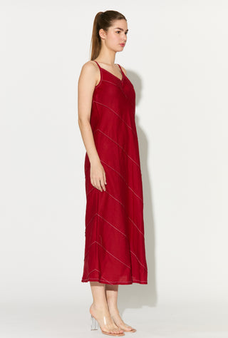 Red sleeveless long dress