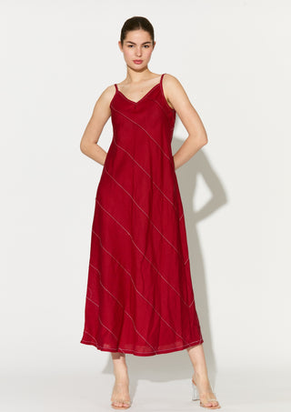Red sleeveless long dress