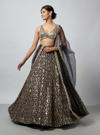 Ganishka Black Lehenga Set by Gopi Vaid available on Indiaspopup